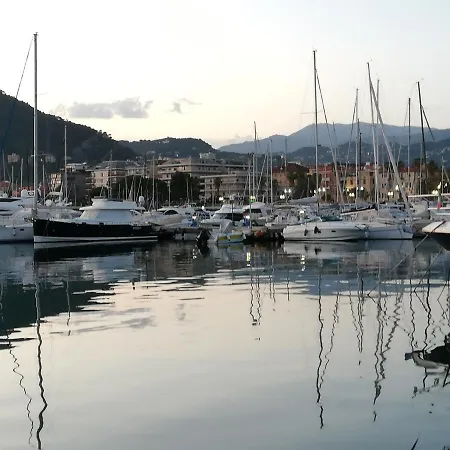 Archi Di Borgolungo Bed & Breakfast *