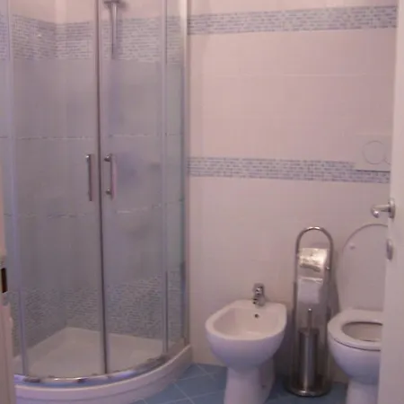 לינה וארוחת בוקר Archi Di Borgolungo קיאברי